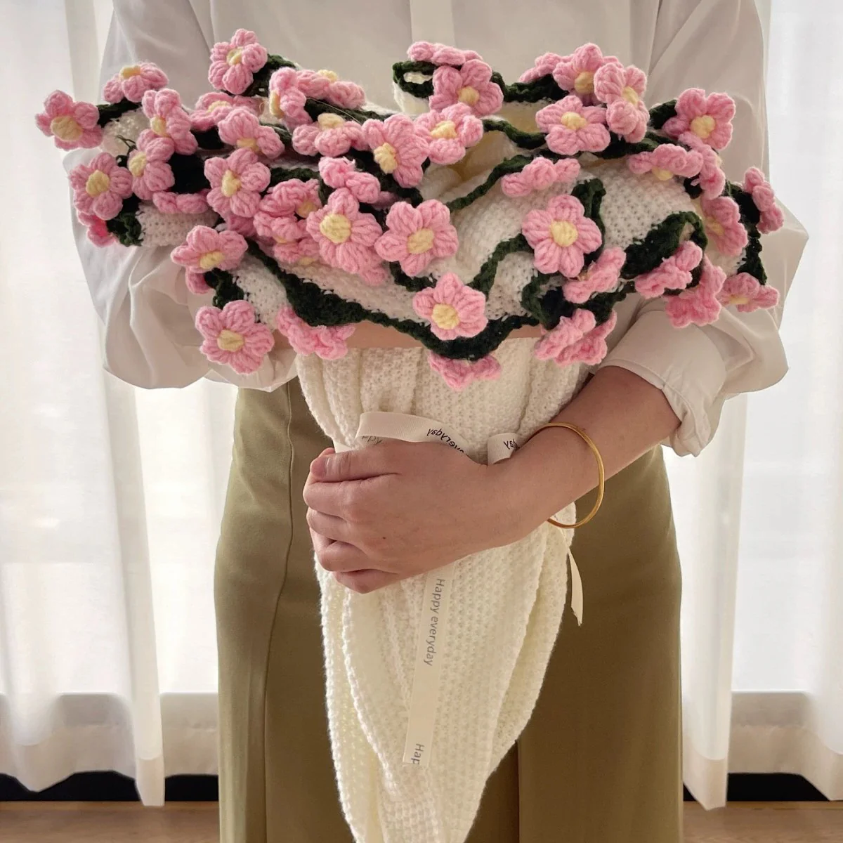 Tiktrove Bouquet Blanket - Image 3