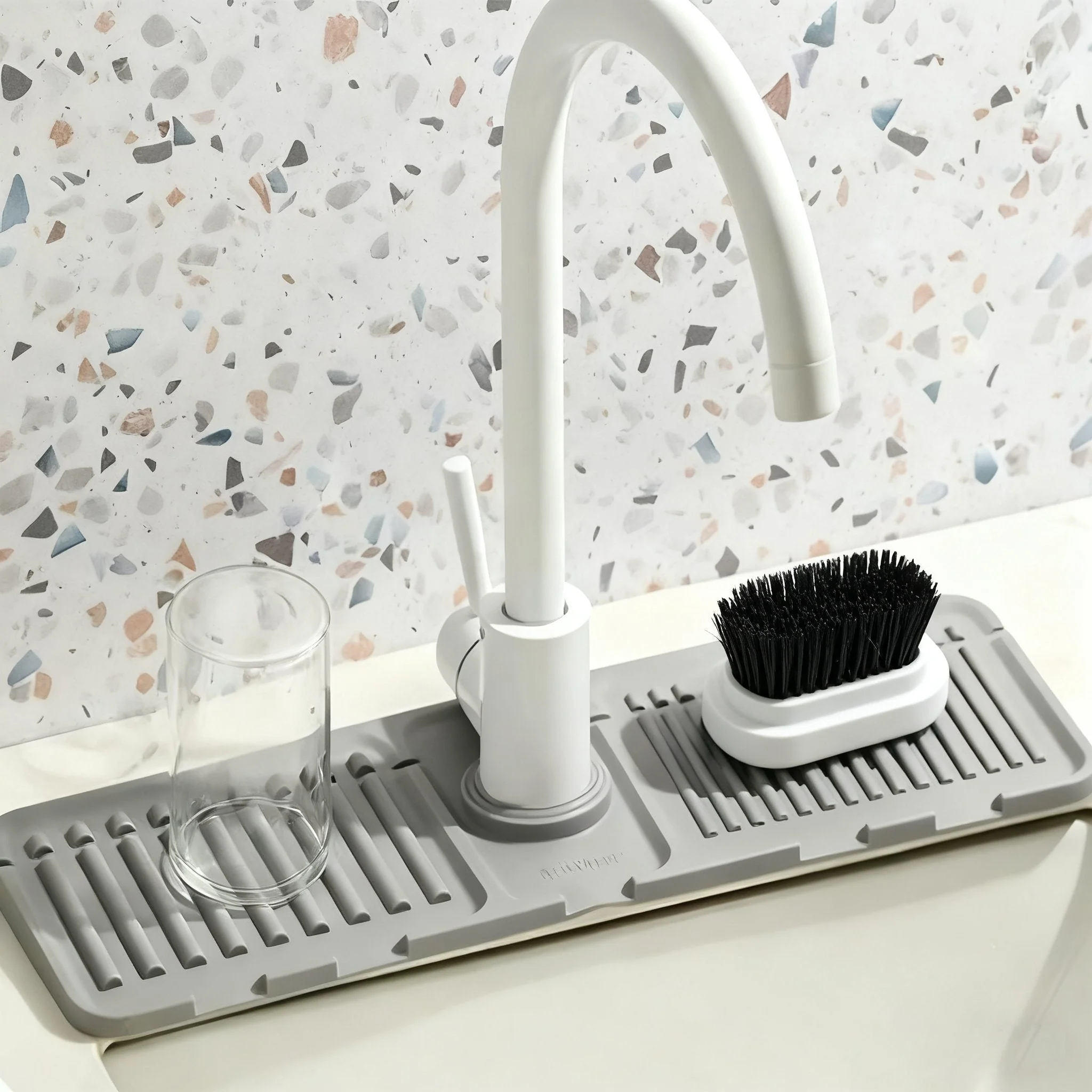 🧼Faucet Splash Guard & Drainage Mat - Image 2