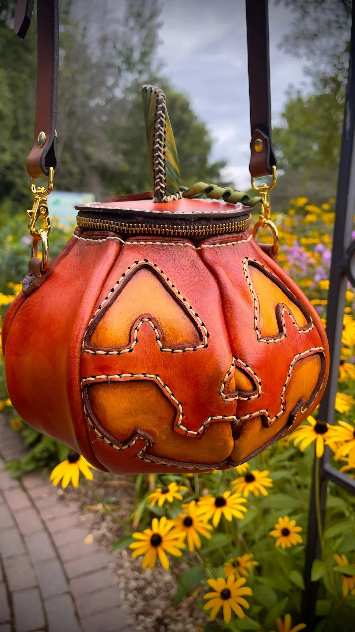 🎃handmade leather Pumpkin Bag(✨Same as in the video) - Image 4